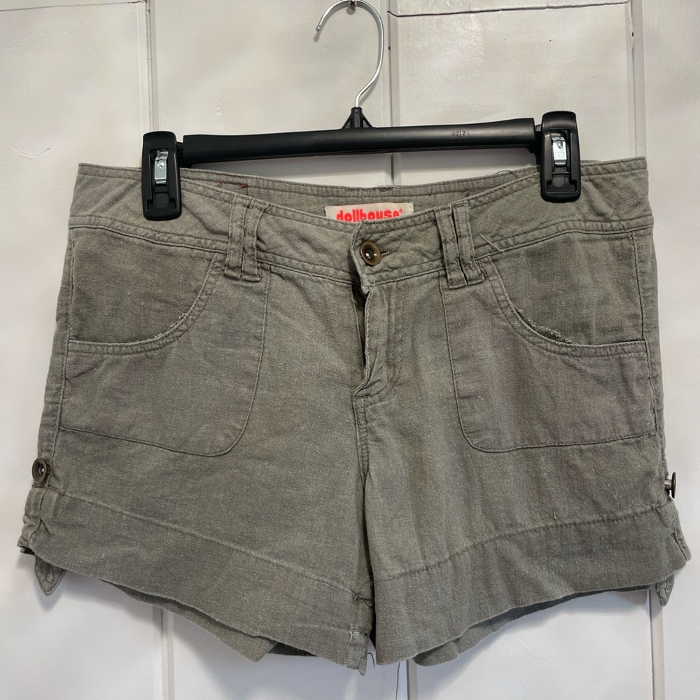 Grey shorts